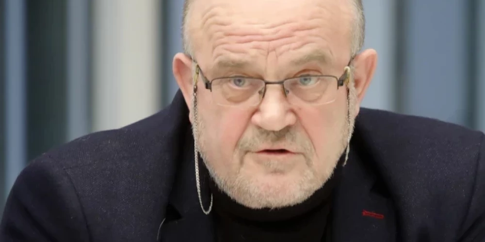 Бывший депутат Адамсонс получил более восьми лет за шпионаж в пользу России.