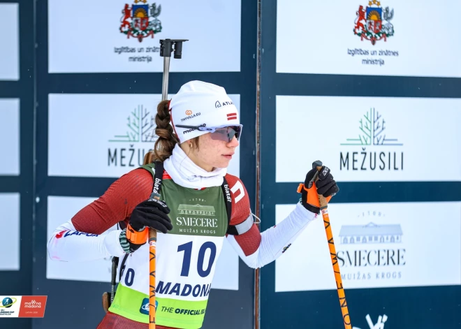 Estere Volfa pārliecinoši uzvar IBU junioru kausa sprintā Madonā