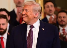 Итоги миграционной политики Трампа за год: 600 тысяч человек депортировали, более 1,6 млн человек лишились права законно находиться в стране