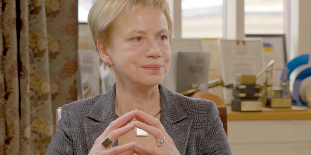 Laikraksta "Diena" kādreizējā galvenā redaktore un politiķe Sarmīte Ēlerte.