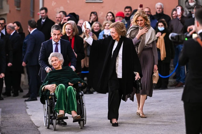 Princese Irēne pērn februārī ratiņkrēslā apmeklēja Grieķijas prinča Nikolaosa un Hrisi Vardinogianni kāzas Atēnās.