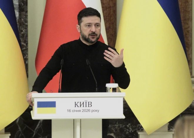 Zelenskis vēsta, ka Ukrainas armijai trūkst raķešu pretgaisa aizsardzības sistēmām