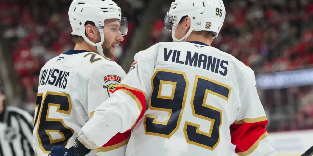 Pirmo reizi NHL vēsturē vienā vārtu guvumā piedalījušies divi Latvijas hokejisti.