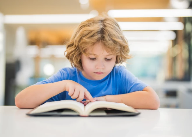 Уроки не спасут: почему детям сложно перейти на латышский