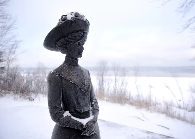 Латвию ждет холодная ночь без снега: на востоке температура может упасть до -20