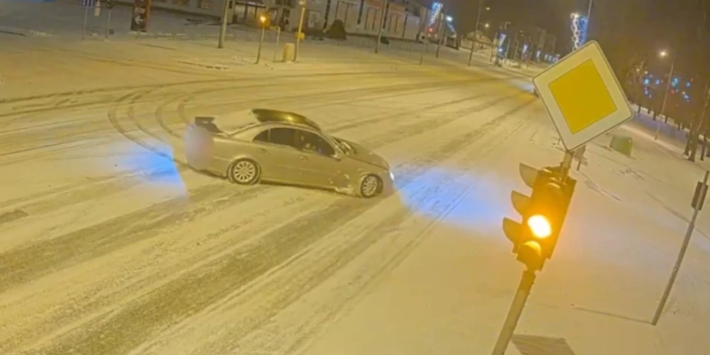 Опасные игры и агрессивное вождение в Даугавпилсе.