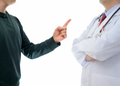 Клеймо на всю жизнь: жителя Латвии без его ведома ошибочно поставили "на учет" нарколога