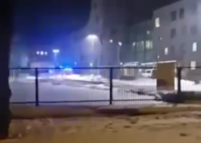 VIDEO: Stradiņa slimnīcā izcēlies ugunsgrēks, situāciju kontrolē