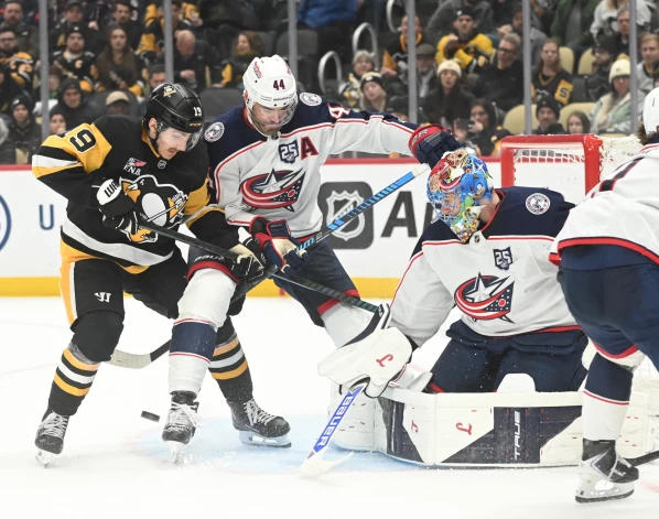 Merzļikins atvairīja 29 no 32 metieniem jeb 90,6% un pēcspēles metienos viņu pretinieki pārspēja vienā no četriem mēģinājumiem.