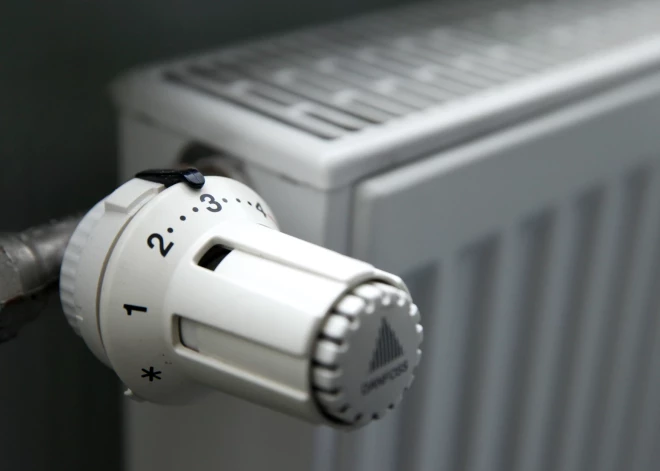 Aptauja: Rīgā 71% jaunajos projektos dzīvojošo novembrī par apkuri maksāja mazāk nekā 50 eiro mēnesī