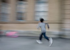 Ātra reakcija un pareiza rīcība – bērns glābj mājokli no liesmām