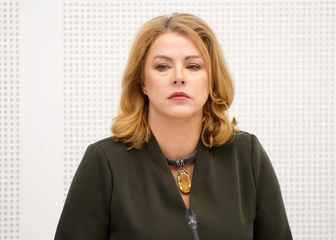 Премьер-министр Эвика Силиня.