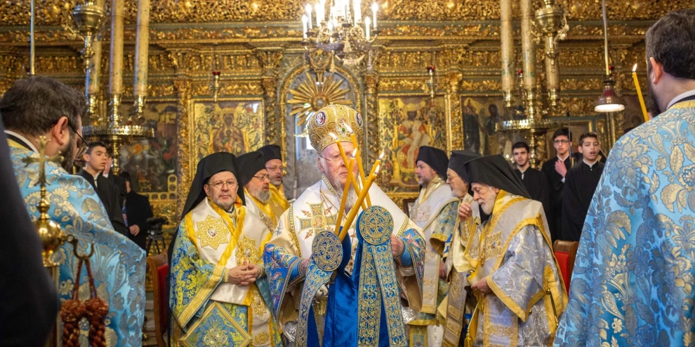 Krievijas Ārējās izlūkošanas dienests pareizticīgo ekumenisko patriarhu pasludinājis par “Antikristu sutanā”, kas grauj pareizticīgo pasauli un iznīdē “krievu baznīcu”.