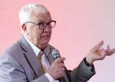 Во дворце культуры ВЭФ состоится концерт из цикла "Раймонд Паулс. Времена года"