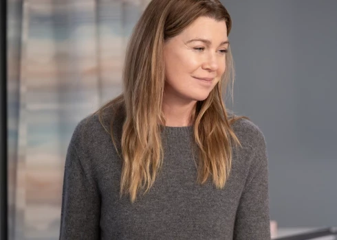 Meredita Greja (Elena Pompeo).