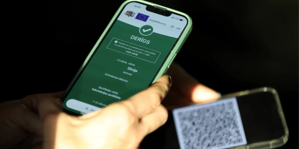 Covid-19 sertifikāta pārbaude.