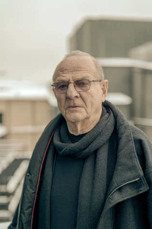 Jaunā Rīgas teātra Lielajā zālē 3. februārī pirmizrādi piedzīvos "Dons Kihots", kura režisors ir Ādolfs Šapiro.