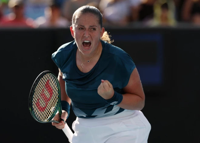 Aļona Ostapenko 11. "Australian Open" karjerā sāk ar uzvaru divos setos