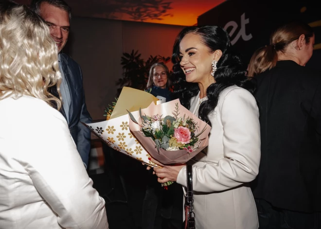 2026. gada 19. janvārī "Tet" biroja telpās Rīgā pirmo reizi tika demonstrēta dokumentālā raidījuma “Nozieguma rekonstrukcija” pirmā sērija, kā arī prezentēts gaidāmais dokumentālais izmeklēšanas seriāls “Bez pēdām. Anna Jansone".