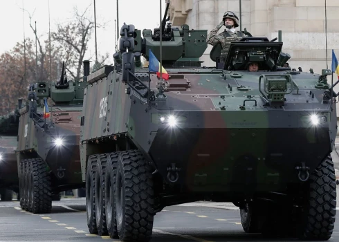 Bukareste ir nolēmusi palielināt karavīru skaitu pie robežas ar Ukrainu.