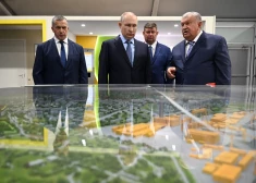 Naftas pārstrādes apjomi Krievijā sarukuši līdz zemākajam līmenim kopš 2010. gada