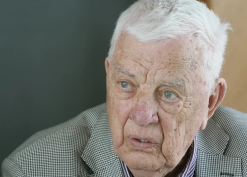 Maestro Raimonds Pauls.