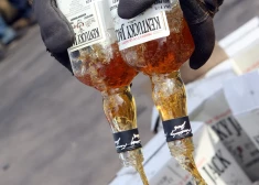 Stiprā alkohola tirgū iestājusies krīze; ekspertus tas nepārsteidz