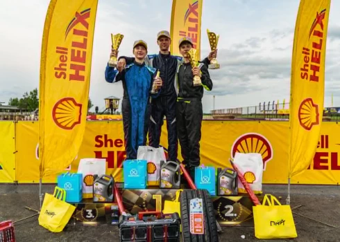 Drifta trases “Slapjā Ragana” vārds starptautiski šogad izskanējis ar lepnumu, dažādos čempionātos atvedot mājās neskaitāmas medaļas. 