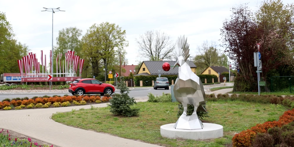 Знаменитый марупский удод заманивает столичных жителей.