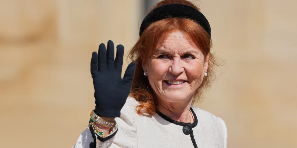 Aizvadītā gada Lieldienās, kad Sāra Fērgusone kopā ar karalisko ģimeni apmeklēja Lieldienu dievkalpojumu Vindzorā. Tagad viņas no dalības karaļnama pasākumos ir izslēgta kopā ar šķirto vīru Endrū Mauntbatenu-Vindzoru.