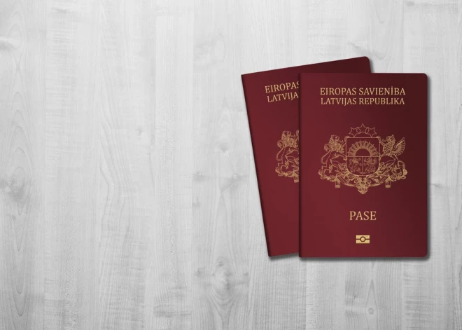 Кабмин Латвии принял в гражданство 44 человека: половина из них - русские