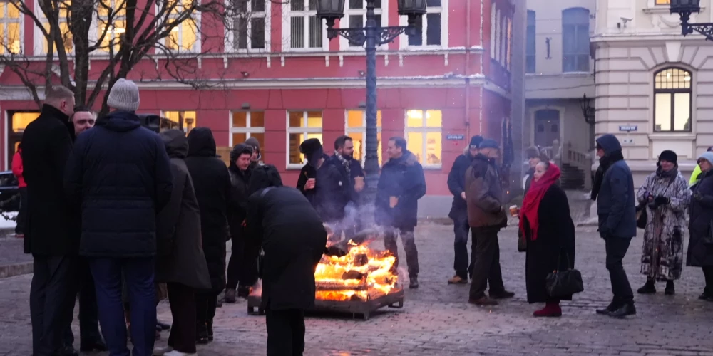 1991. gada barikāžu gadskārtas atceres pasākums pie Saeimas ēkas