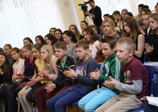 В школах Риги организуют летний досуг для учеников начальной школы до Лиго