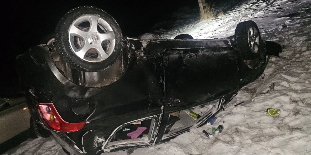 Семья ищет в социальных сетях человека, который помог их сыну пережить аварию.