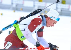 Biatlonists Rihards Lozbers izcīna Latvijai vēsturē pirmo medaļu junioru Eiropas čempionātos