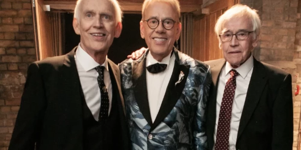 2019. gada 19. oktobrī Hanzas peronā ar krāšņu koncertu savu 70 gadu jubileju svinēja slavenais šefpavārs Mārtiņš Rītiņš, ar kuru kopā šajā skaistajā notikumā bija arī abi brāļi (attēlā no kreisās) Andrejs un Jānis.