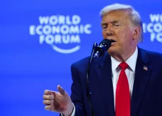 "Ukrainas problēma" esot jārisina Eiropai un NATO, nevis ASV, paziņojis ASV prezidents Donalds Tramps.