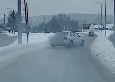 VIDEO: kāds "varonis" Viļņā uzrīko dramatisku ralliju ar policistiem un attopas roku dzelžos