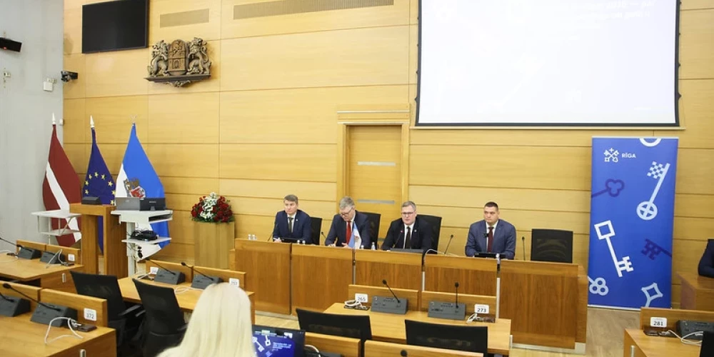 Так принимали бюджет Риги.