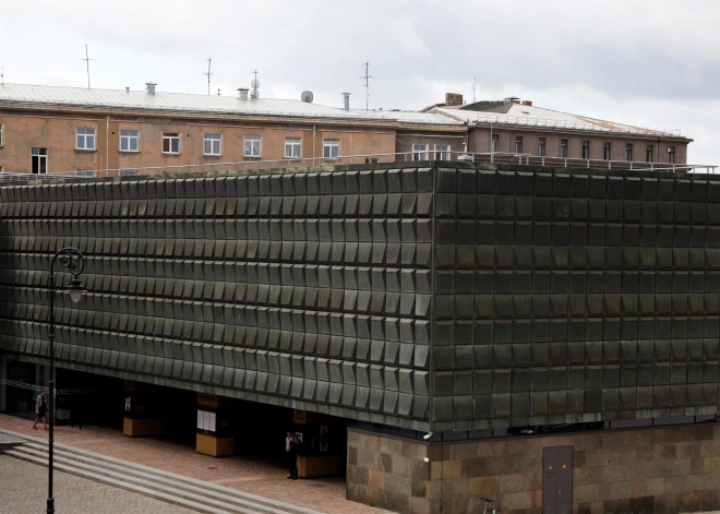 Провокации и угрозы каждый день: с чем сталкиваются сотрудники Музея оккупации в Риге