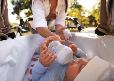 Jaunā māmiņa: “Tas krūts barošanas kults Latvijā ir kaut kas nenormāls”