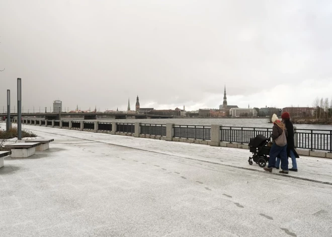 Есть идеи? Рижан просят придумать название для отремонтированного променада на улице Мукусалас