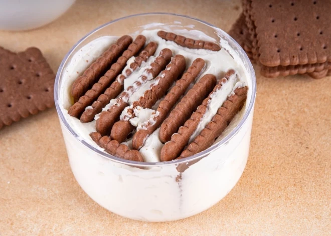 Interneta hits – siera kūka tikai no divām sastāvdaļām