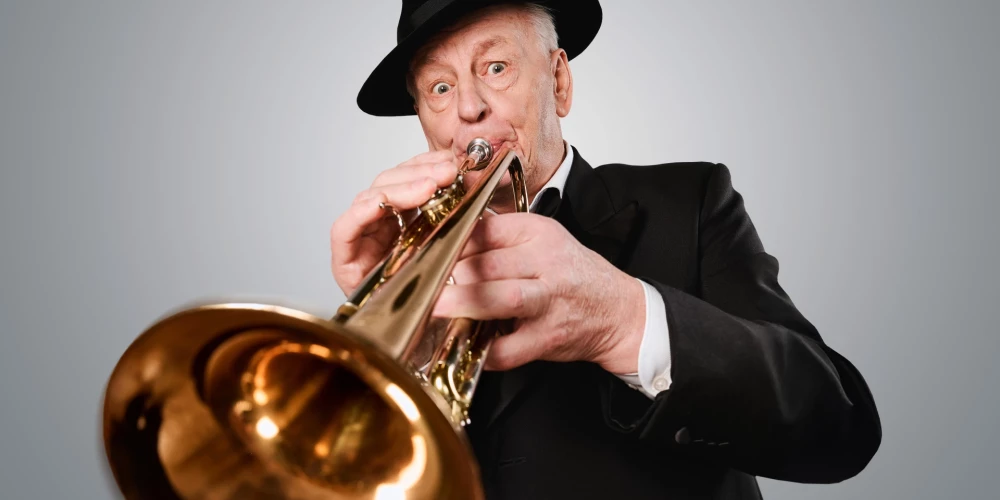 Lietuviešu teātra sensācija "Kad atkal būsim jauni" pirmizrāde Latvijas Nacionālajā teātrī.