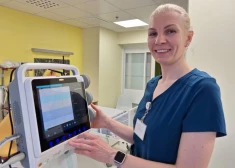 Liepājas Reģionālā slimnīca iegādājusies modernu aparatūru, kas paaugstina dzemdību drošību