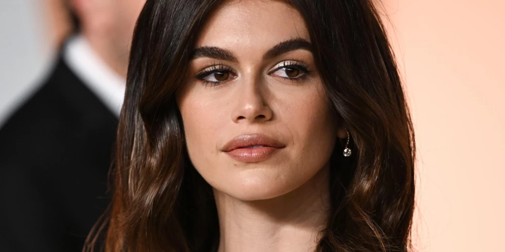 Skaistās supermodeles Sindijas Kraufordes tikpat skaistā meita modele Kaija Gerbere.