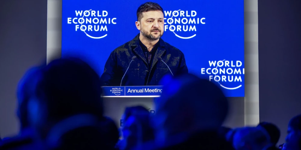 Volodimirs Zelenskis uzstājas Davosā (foto: Scanpix / EPA)