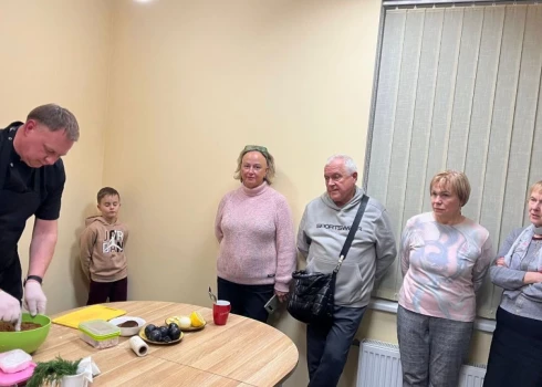 Meistarklases laikā varēja apgūt divu latviešu tradicionālo ēdienu – “Irbītes” un “Rupjmaizes kārtojums” – pagatavošanu.