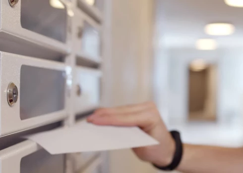 Salaspils novada īpašumu nomniekiem par rēķina saņemšanu pa pastu jāmaksā 6,43 eiro.