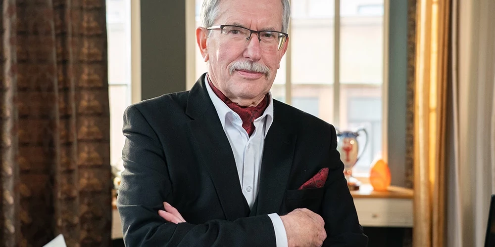 Kad Latvija metās cīņā pret vietējo kapitālu un ieviesa “šausmīgu piesardzību”, kaimiņvalstis izmantoja iespēju, uzskata Emsis.